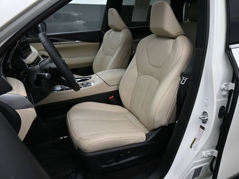 Used 2023 INFINITI QX60 Luxe w/ Performance Audio Package FWD image 19