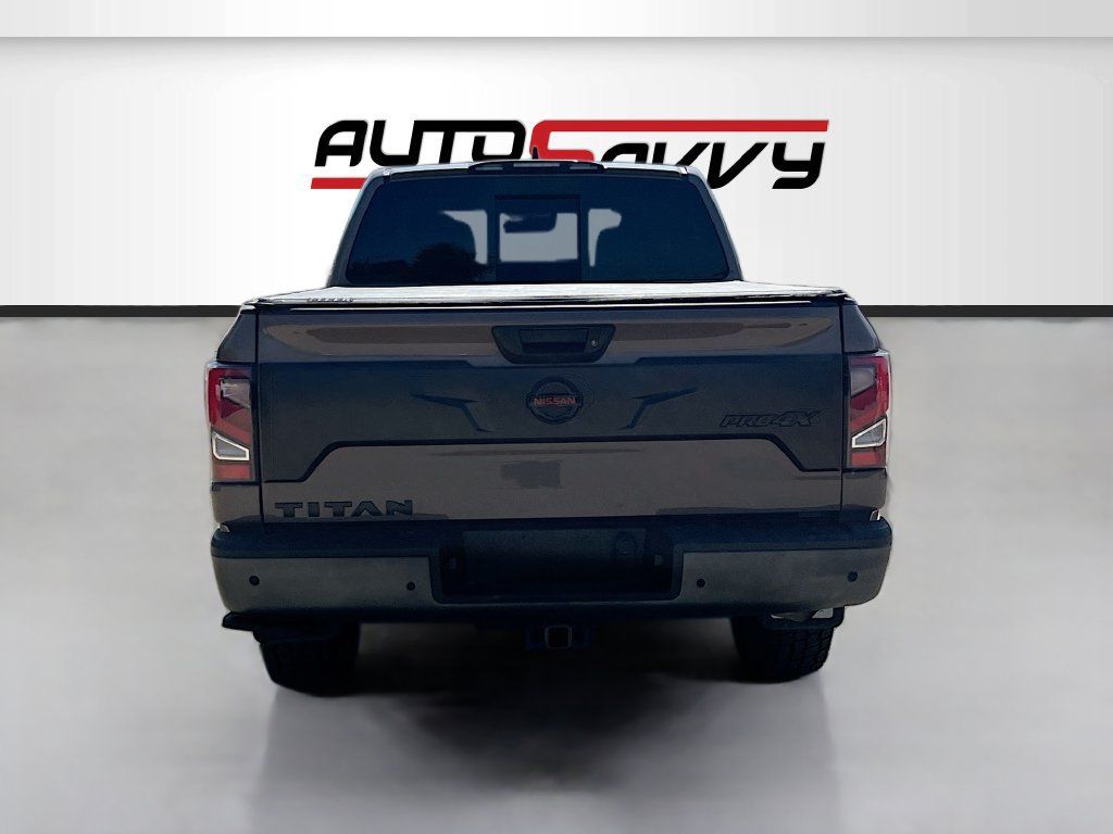 Used 2022 Nissan Titan PRO-4X w/ Pro-4x Convenience Package AWD/4WD image 6