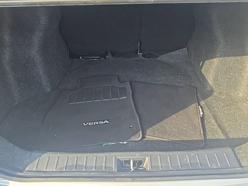 Used 2021 Nissan Versa S image 28