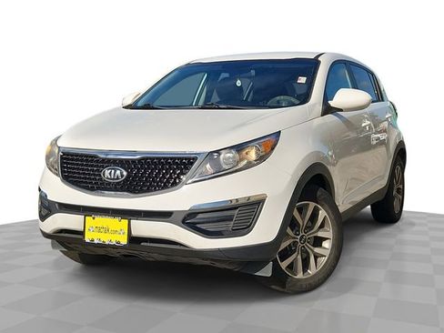 Used 2016 Kia Sportage LX image 1