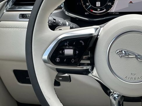 New 2026 Jaguar F-PACE R-Dynamic S image 25