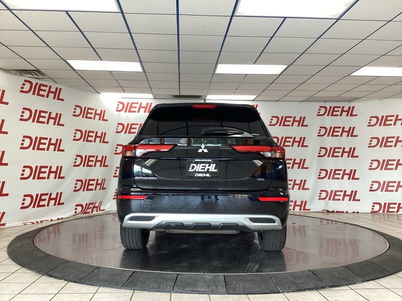 Used 2024 Mitsubishi Outlander SEL AWD/4WD image 6