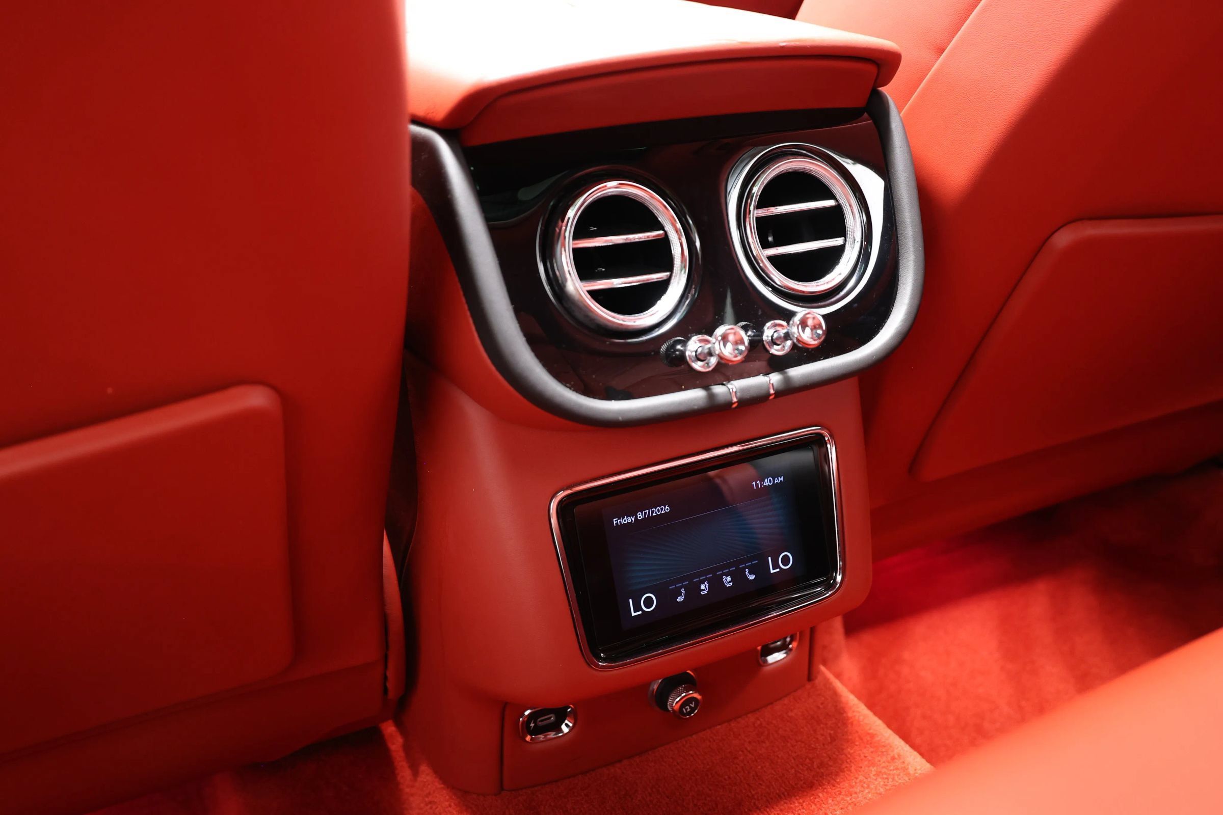Used 2022 Bentley Bentayga AWD/4WD image 69
