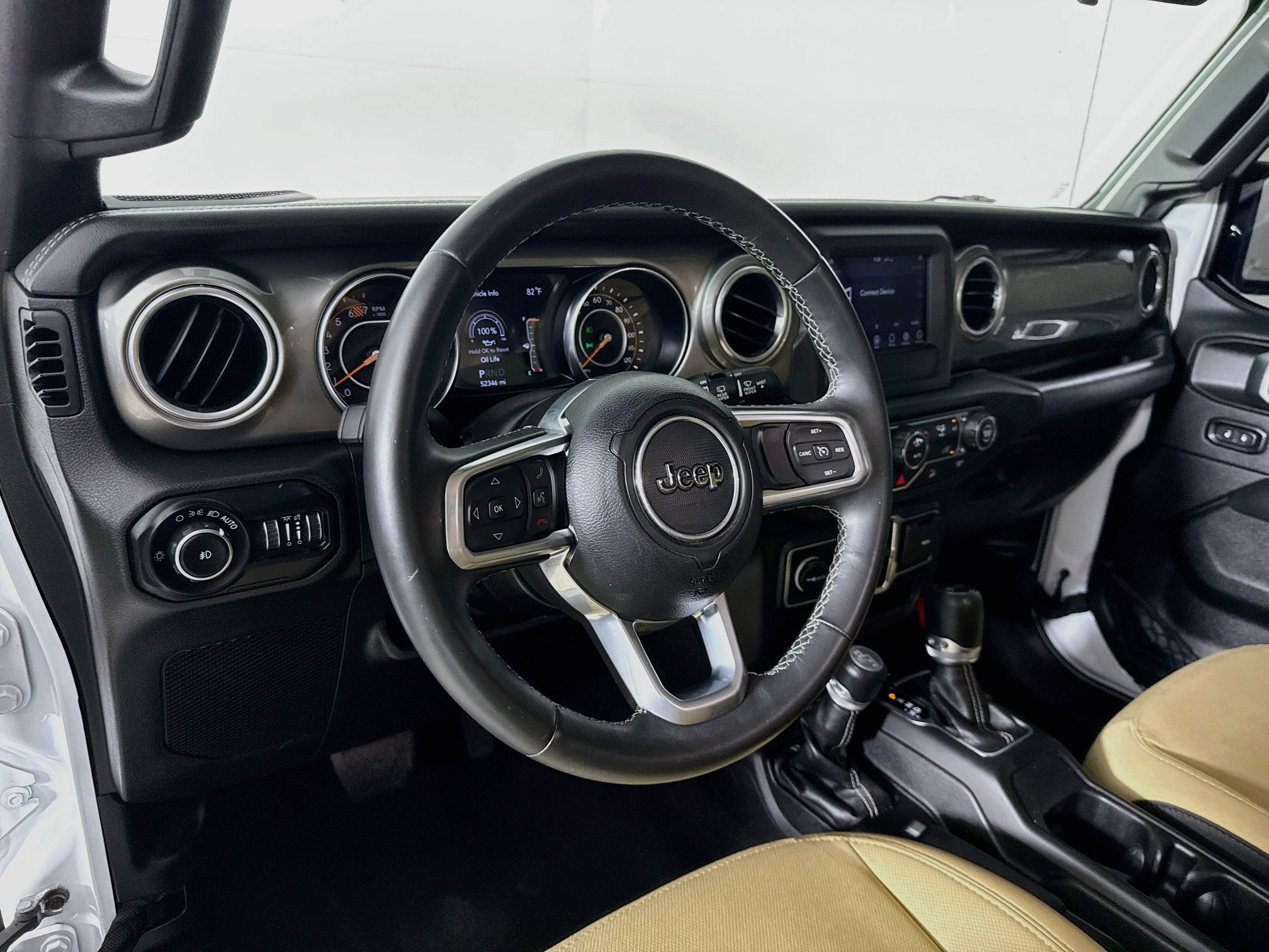 Used 2019 Jeep Wrangler Unlimited Sahara AWD/4WD image 8