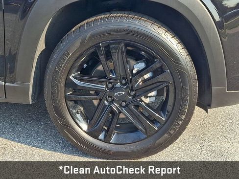 Used 2025 Chevrolet Trax ACTIV w/ Sunroof Package FWD image 10