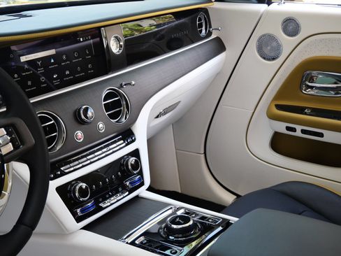 Certified 2024 Rolls-Royce Spectre w/ Spectre Launch Package AWD/4WD image 29