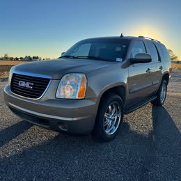 Used 2007 GMC Yukon SLE AWD/4WD image 1