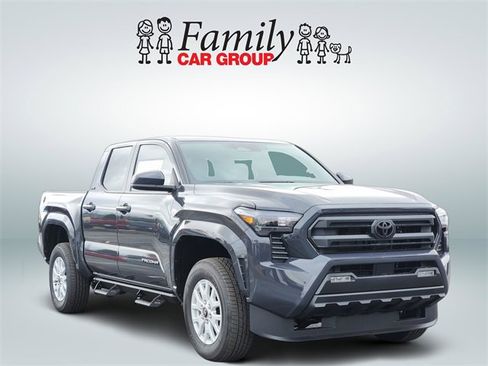 New 2026 Toyota Tacoma SR5 image 2