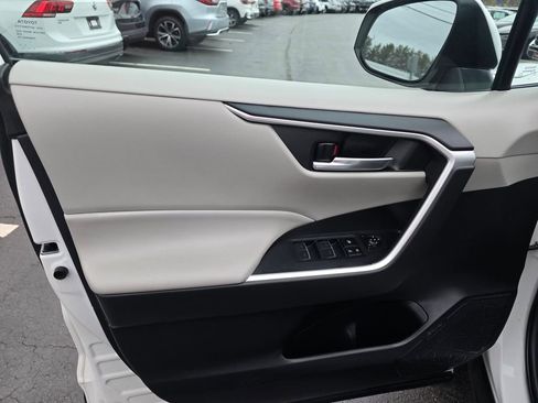 Used 2023 Toyota RAV4 XLE image 16
