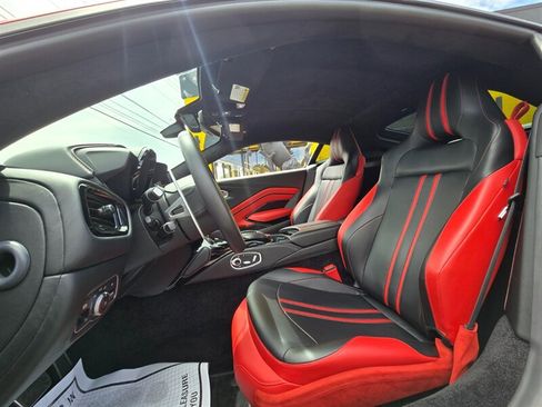 Used 2020 Aston Martin V8 Vantage Coupe RWD image 14