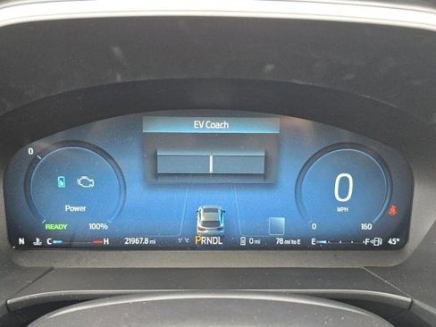 Certified 2025 Ford Escape SE w/ PHEV Premium Package FWD image 19
