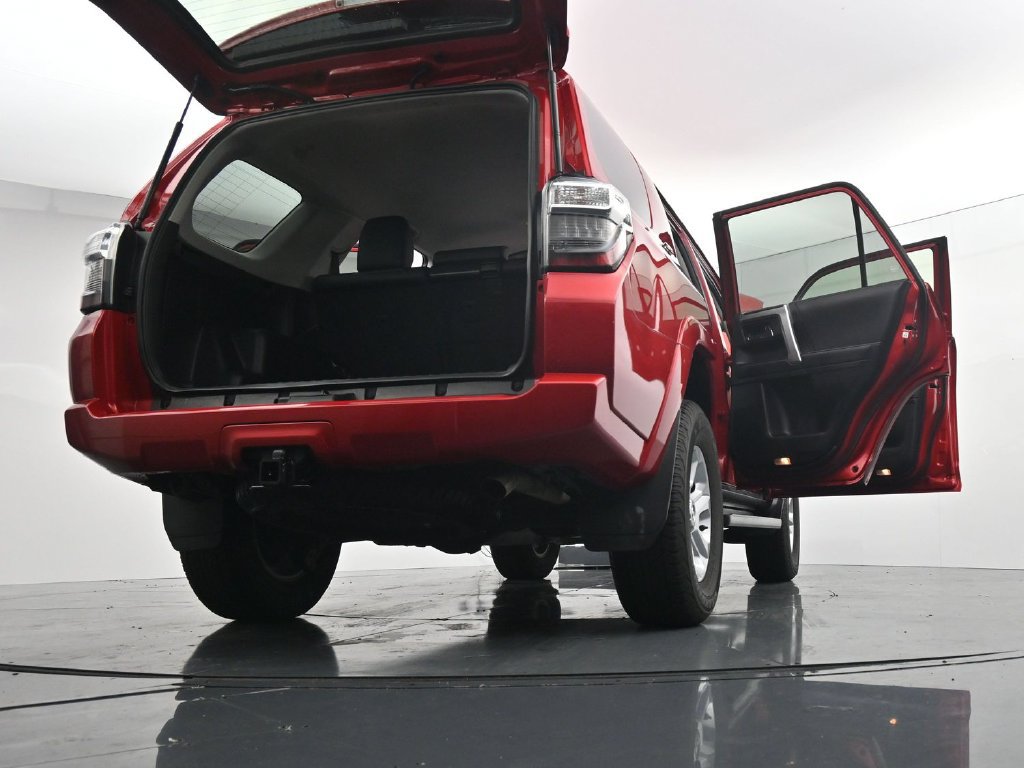Used 2022 Toyota 4Runner SR5 Premium AWD/4WD image 45