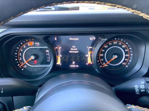 Certified 2024 Jeep Wrangler Willys image 19