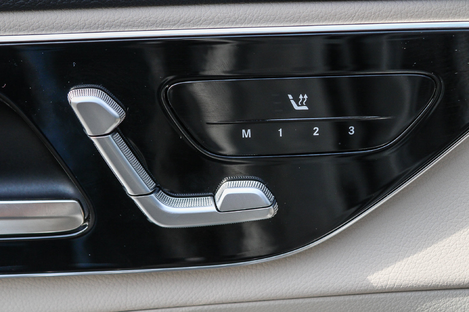Certified 2026 Mercedes-Benz GLC 300 4MATIC image 21