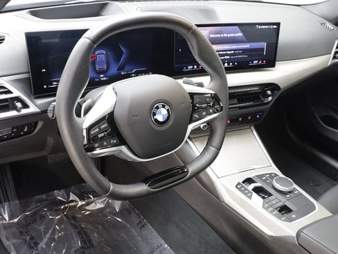 Used 2025 BMW 330i xDrive Sedan AWD/4WD image 7