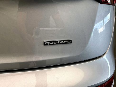 Certified 2023 Audi Q5 2.0T Premium w/ Convenience Package AWD/4WD image 10