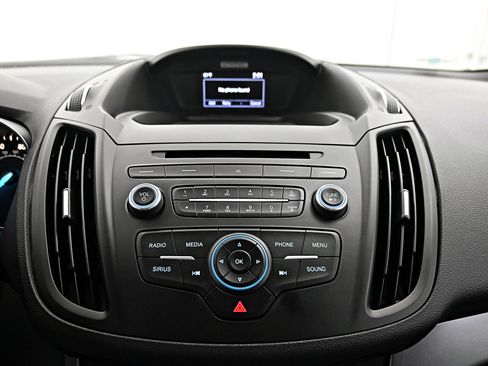 Used 2017 Ford Escape SE w/ SE Cold Weather Package image 10