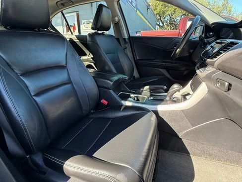 Used 2014 Honda Accord EX-L image 19