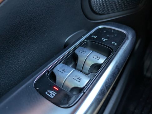 Used 2022 Mercedes-Benz C 300 4DR SDN C300 C 30 image 19