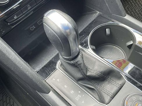 Used 2019 Volkswagen Atlas SEL Premium image 30