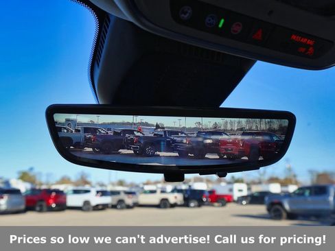 New 2026 GMC Terrain Denali w/ LPO, Floor Liner Package image 27