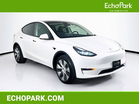 Used 2023 Tesla Model Y RWD image 1