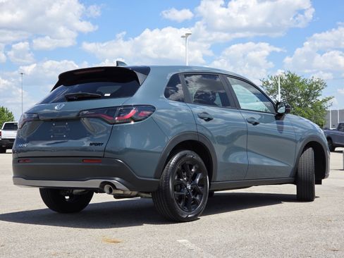 Used 2024 Honda HR-V Sport image 17