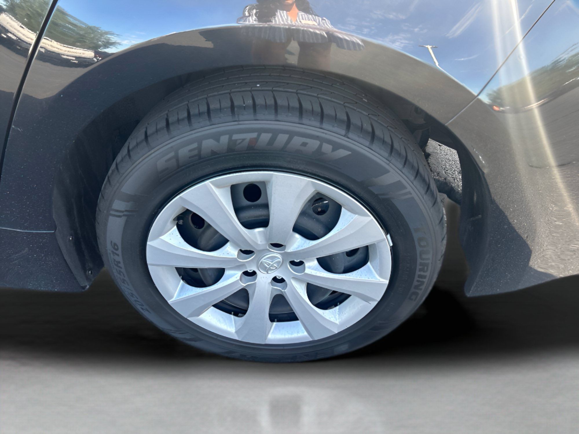 Used 2024 Toyota Corolla LE FWD image 15
