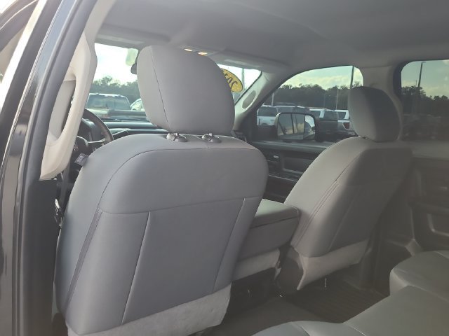 Used 2018 RAM 2500 Tradesman w/ Chrome Appearance Group AWD/4WD image 13