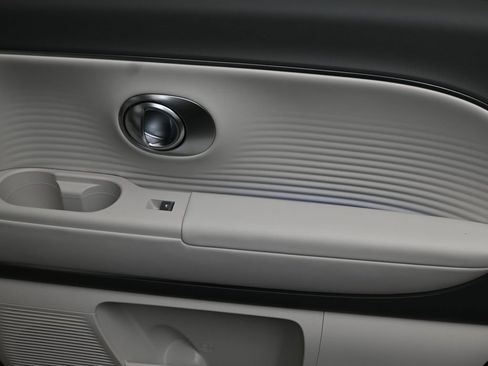 New 2026 Hyundai Ioniq 9 SEL image 14