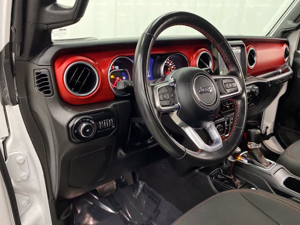 Used 2022 Jeep Wrangler Unlimited Rubicon AWD/4WD image 2
