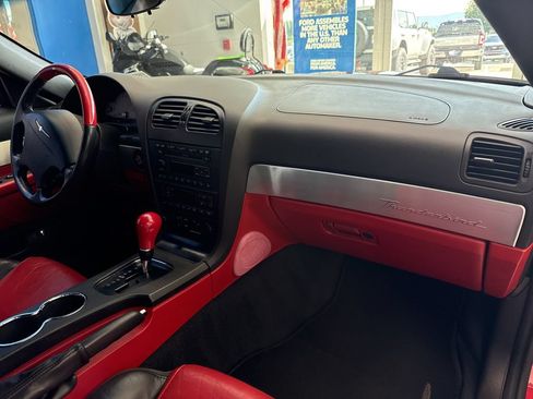 Used 2002 Ford Thunderbird RWD image 15
