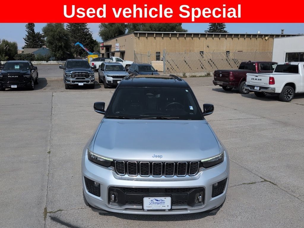 Used 2022 Jeep Grand Cherokee L Overland w/ Luxury Tech Group IV AWD/4WD image 4