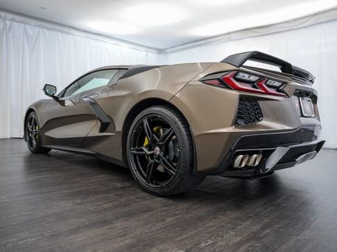 Used 2020 Chevrolet Corvette Stingray Coupe w/ 1LT RWD image 25