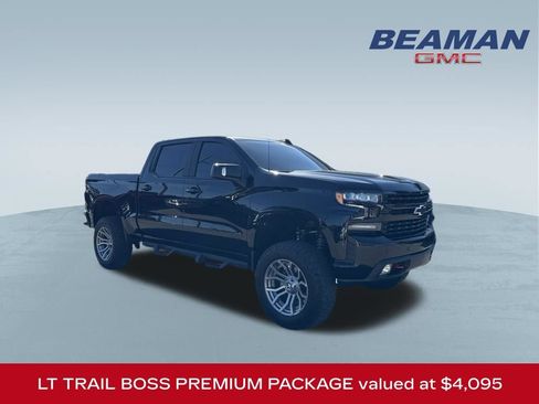 Used 2021 Chevrolet Silverado 1500 LT Trail Boss w/ LT Trail Boss Premium Package AWD/4WD image 1