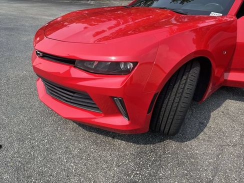 Used 2016 Chevrolet Camaro LT RWD image 30