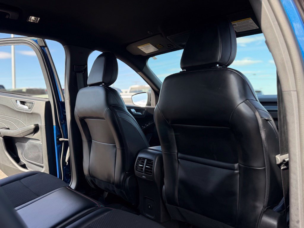 Used 2023 Ford Escape ST-Line w/ Tech Pack #1 FWD image 16