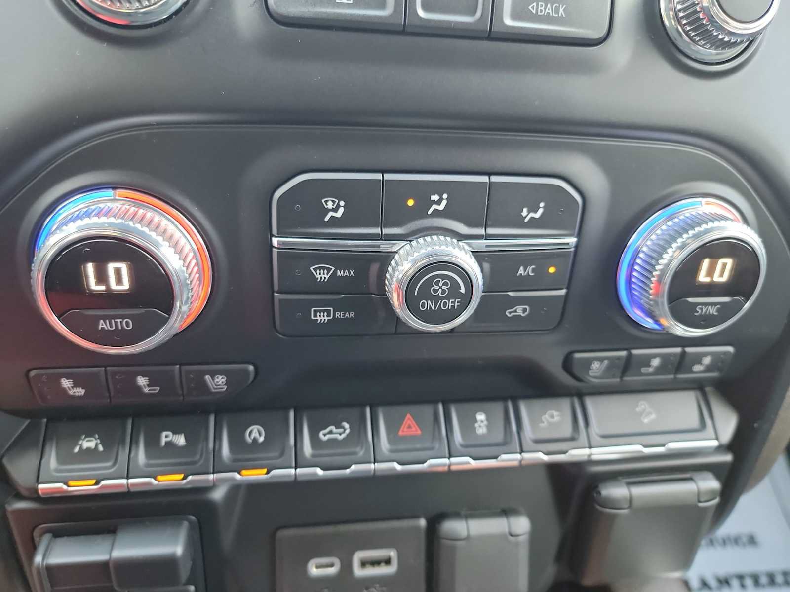 Used 2020 GMC Sierra 1500 Denali w/ Technology Package AWD/4WD image 19