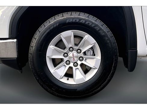 Used 2024 GMC Sierra 1500 SLE image 30