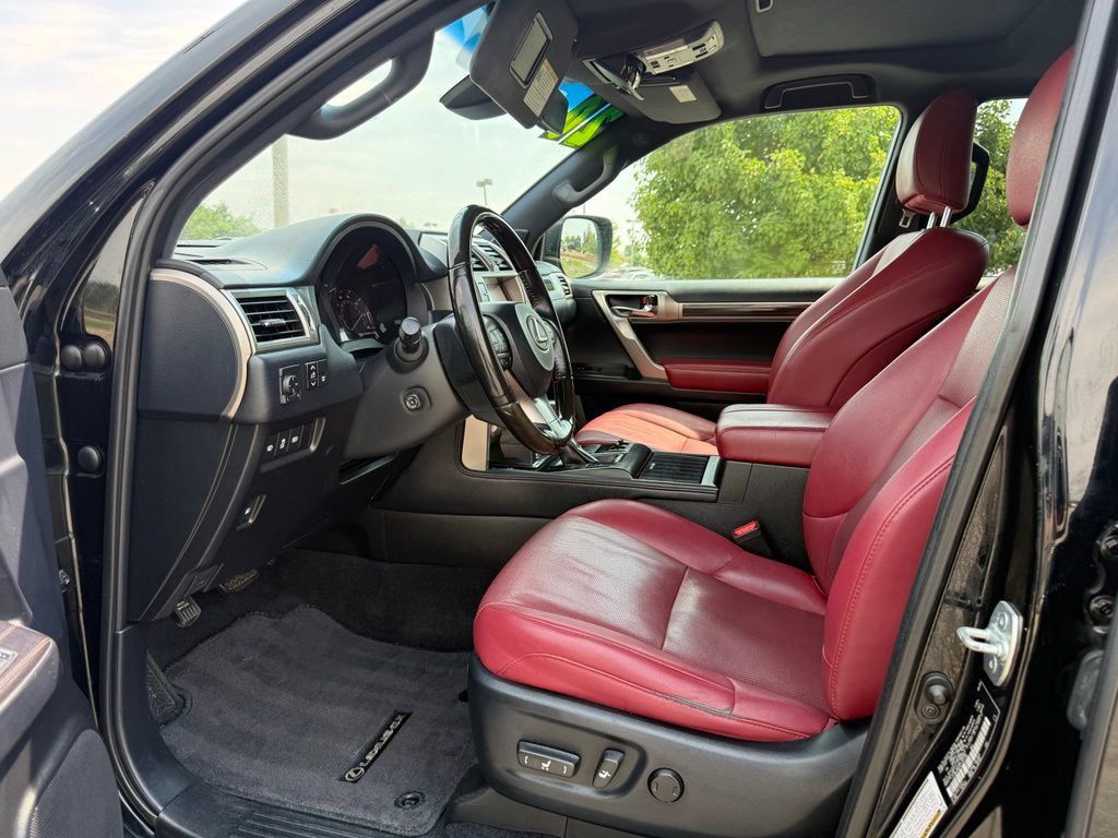 Used 2020 Lexus GX 460 Premium w/ Premium Package AWD/4WD image 13