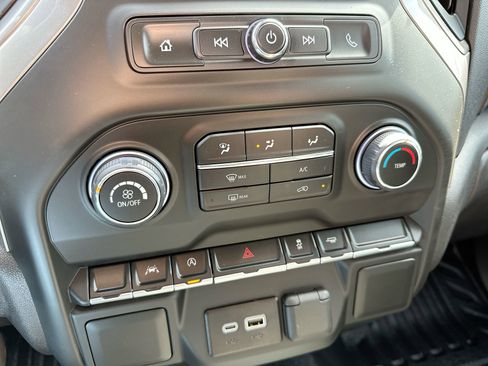 Used 2025 Chevrolet Silverado 1500 W/T w/ WT Convenience Package image 18