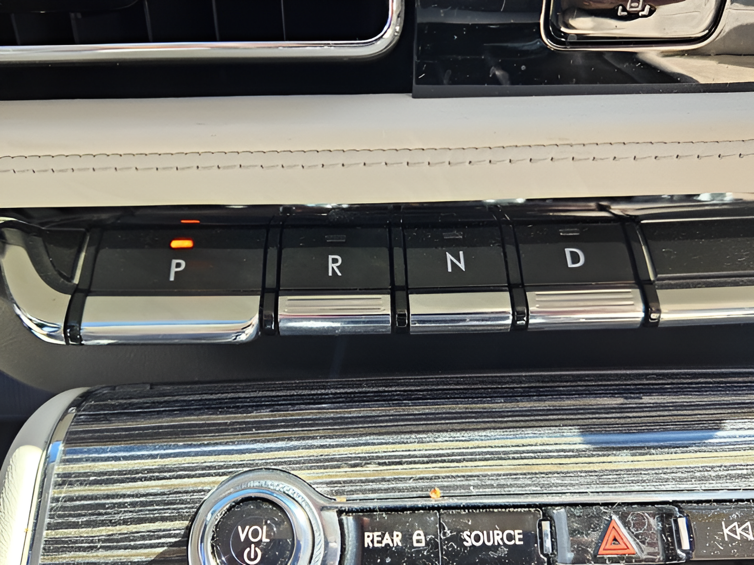 Used 2024 Lincoln Aviator Black Label AWD/4WD image 32