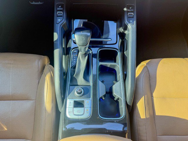 Used 2021 Kia Telluride SX w/ Towing Package FWD image 13