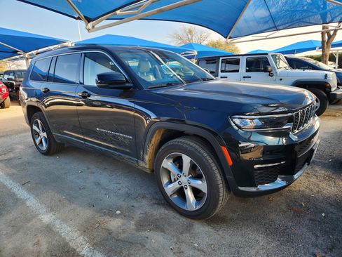 Used 2022 Jeep Grand Cherokee L Limited image 1