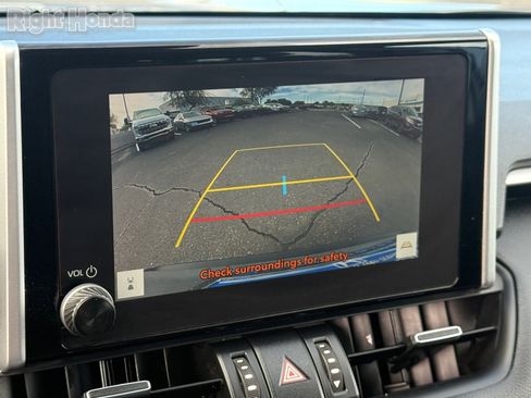 Used 2025 Toyota RAV4 XLE Premium image 21