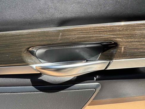 Used 2015 BMW 740Li image 43