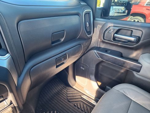 Used 2020 Chevrolet Silverado 3500 LTZ w/ LTZ Premium Package image 38