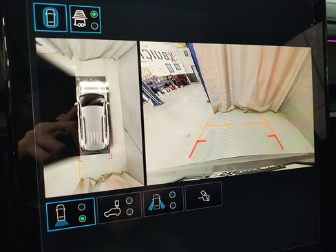 New 2026 GMC Acadia AT4 w/ Luxury Package image 33