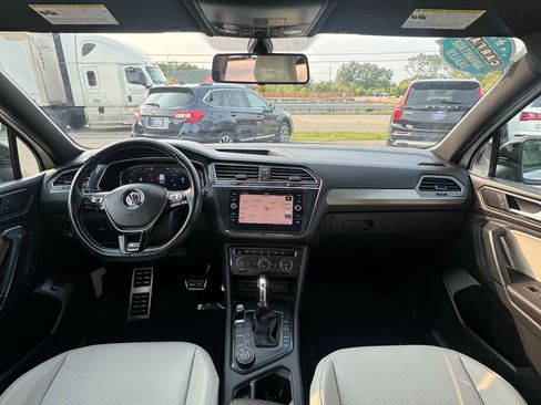 Used 2019 Volkswagen Tiguan SEL Premium R-Line image 21