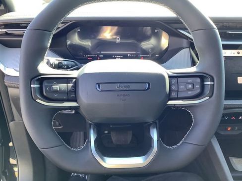 New 2026 Jeep Cherokee Limited image 11